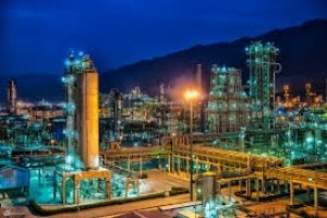 بودجه مسئولیت اجتماعی عامل بدبختی شرکت‌های پتروشیمی/حقوق های چند صدمیلونی مدیران پروازی و هزینه های بسیار سنگین پرواز و رستوران و ... 