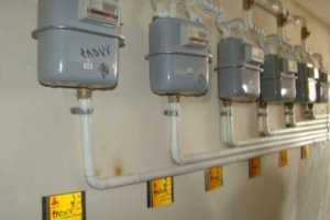 دولت اگر واقعا بدنبال کم کردن شر گاز و آلودگی های آن از سر مردم است،  گاز همه ادارات دولتی قطع و برق جایگزین شود